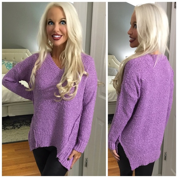 ❤️LAST 1! Soft! Lilac Asymmetric Hem Sweater! - Picture 2 of 4